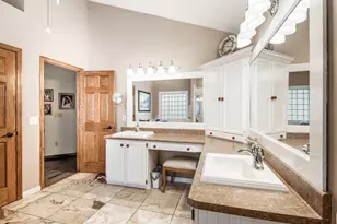 2571 Salyer Ct, Powell, OH 43065 - Photo 24