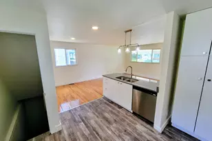 3892 Bolton Ave, Columbus, OH 43227 - Photo 6