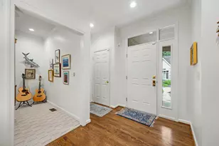 4245 Westleton Ct, Columbus, OH 43221 - Photo 6
