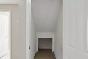 1074 Marsala Ave, Columbus, OH 43228 - Photo 18