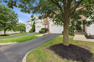 1074 Marsala Ave, Columbus, OH 43228 - Photo 2