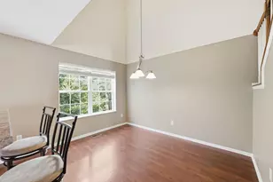 1074 Marsala Ave, Columbus, OH 43228 - Photo 10