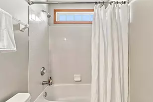 8482 Olenbrook Dr, Lewis Center, OH 43035 - Photo 36