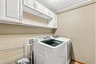 8482 Olenbrook Dr, Lewis Center, OH 43035 - Photo 22