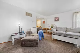 991 Dimson Dr E, Columbus, OH 43213 - Photo 10
