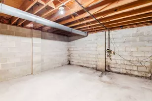 1905 Dandridge Dr, Columbus, OH 43229 - Photo 30