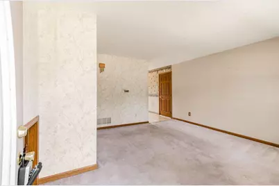 1905 Dandridge Drive, Columbus, OH 43229 - Photo 6