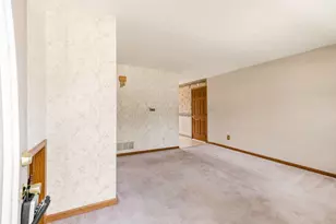 1905 Dandridge Dr, Columbus, OH 43229 - Photo 6