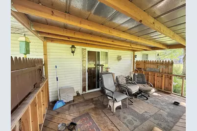 7701 Witherspoon Drive NE, Baltimore, OH 43105 - Photo 16