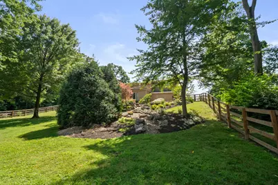 1360 Portage Drive, Columbus, OH 43235 - Photo 70