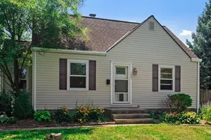 1701 E Dunedin Rd, Columbus, OH 43224 - Photo 4