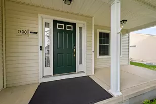 1300 Sassafras Ln, Marysville, OH 43040 - Photo 2