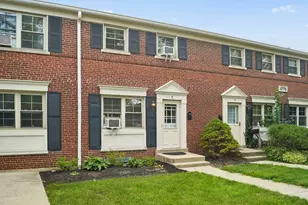 1775 Northwest Ct, Columbus, OH 43212 - Photo 2