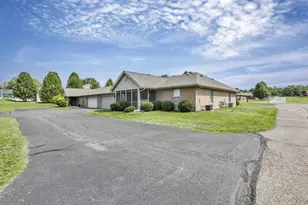 102 Foster Dr, Thornville, OH 43076 - Photo 34