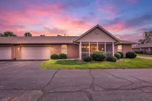 102 Foster Dr, Thornville, OH 43076 - Photo 1