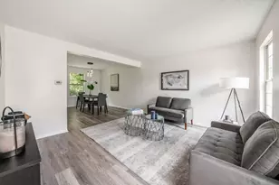 4418 Village Park Dr, Columbus, OH 43228 - Photo 6