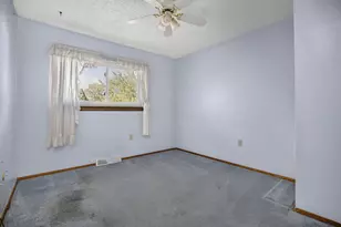 4647 Lasky Ct, Columbus, OH 43230 - Photo 12