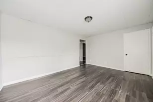 849 Ruby Ave, Columbus, OH 43227 - Photo 4