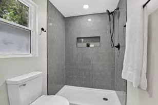 1240 Manor Dr, Columbus, OH 43232 - Photo 40