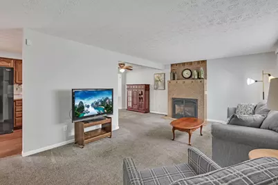 2833 Sunset View Court, Columbus, OH 43207 - Photo 2