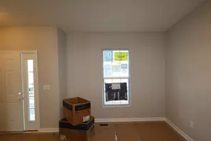 1127 Jeffrey Ln, Grove City, OH 43123 - Photo 2