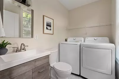 258 E 2nd Avenue, Columbus, OH 43201 - Photo 14