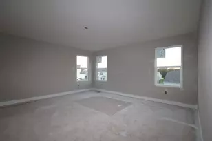 7931 Collins Dr, Reynoldsburg, OH 43068 - Photo 12