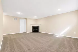1083 Shady Lake Dr, Columbus, OH 43228 - Photo 26