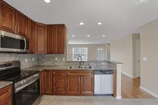 1083 Shady Lake Dr, Columbus, OH 43228 - Photo 12