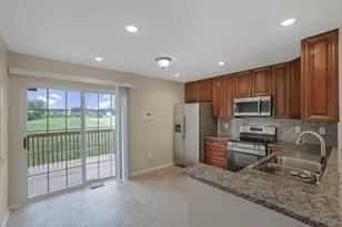 1083 Shady Lake Dr, Columbus, OH 43228 - Photo 10
