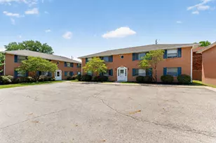 1017-1025 Folkestone Rd, Columbus, OH 43220 - Photo 2