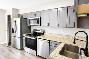 4066 Greenery Dr, Columbus, OH 43207 - Photo 12