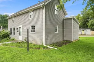 213 Town St, Circleville, OH 43113 - Photo 1
