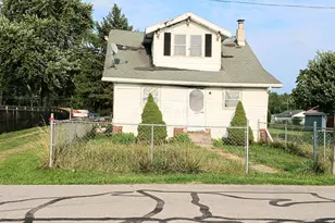 562 Cottage St, Marion, OH 43302 - Photo 1