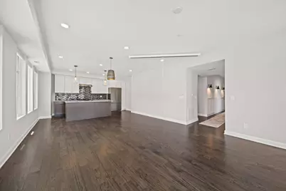 207 E 5th Avenue, Columbus, OH 43201 - Photo 12