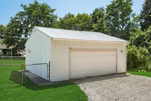 4530 N Bank Rd, Buckeye Lake, OH 43008 - Photo 2