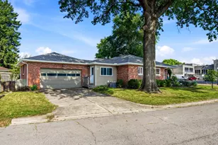 2827 Dover Rd, Columbus, OH 43209 - Photo 1