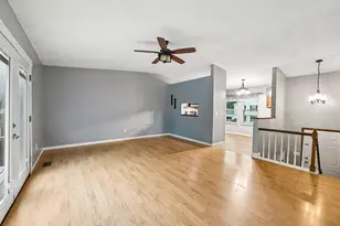 5383 Thornburg Ct, Columbus, OH 43230 - Photo 8