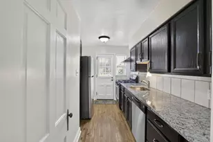 802 Kenwick Rd, Columbus, OH 43209 - Photo 16