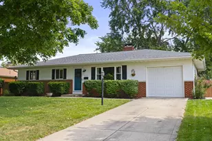 5566 Sandalwood Blvd, Columbus, OH 43229 - Photo 2