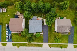 5465 Demorest Dr, Grove City, OH 43123 - Photo 2