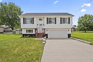 183 Hubbard Rd, Galloway, OH 43119 - Photo 1