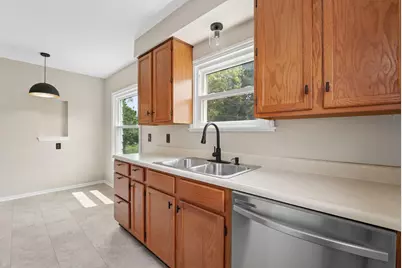 375 E Royal Forest Boulevard, Columbus, OH 43214 - Photo 10
