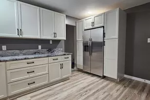 524 N Spring St, Logan, OH 43138 - Photo 14