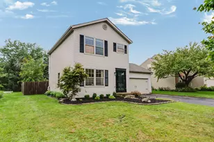 5904 Thorngate Dr, Galloway, OH 43119 - Photo 2