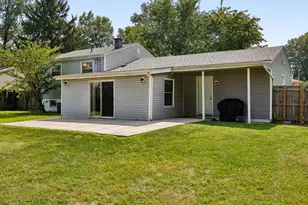 866 Hunt Valley Dr, Reynoldsburg, OH 43068 - Photo 4