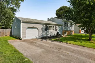 866 Hunt Valley Dr, Reynoldsburg, OH 43068 - Photo 2