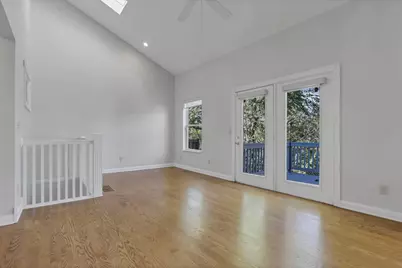 592 Bradley Street, Columbus, OH 43201 - Photo 2
