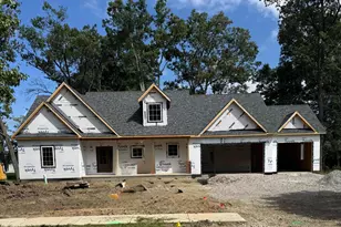1552 Marion Country Club Dr, Marion, OH 43302 - Photo 2