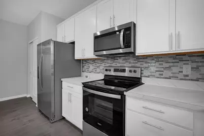 4254 Holstein Drive, Columbus, OH 43207 - Photo 18